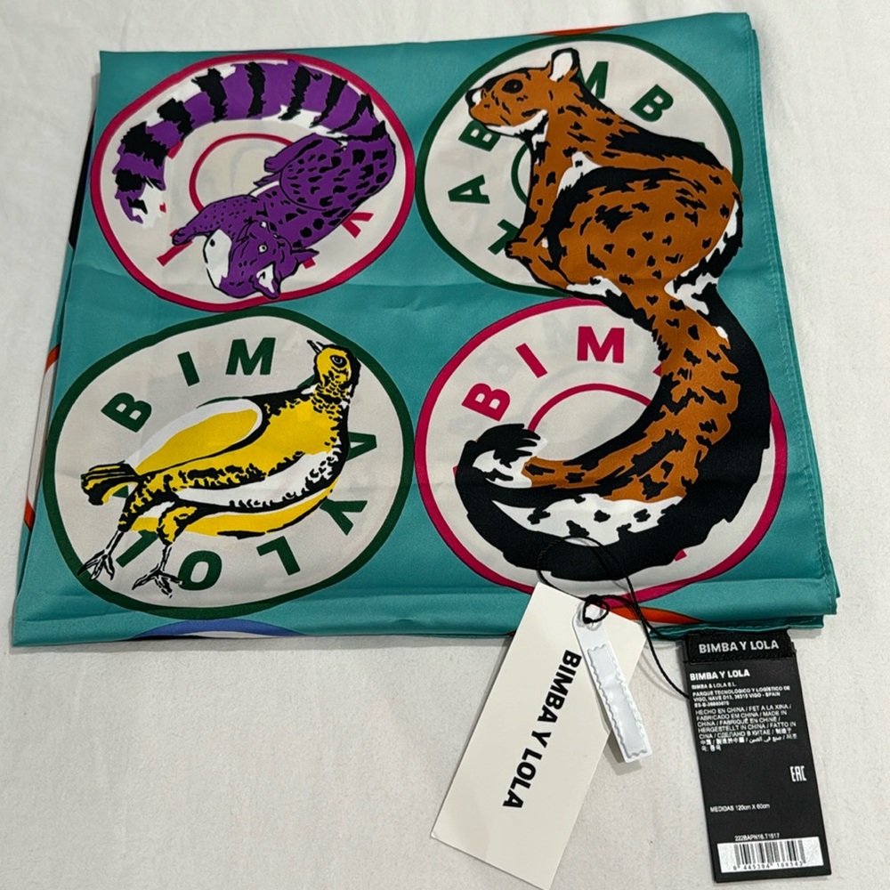 NWT Bimba y Lola Silky Scarf
